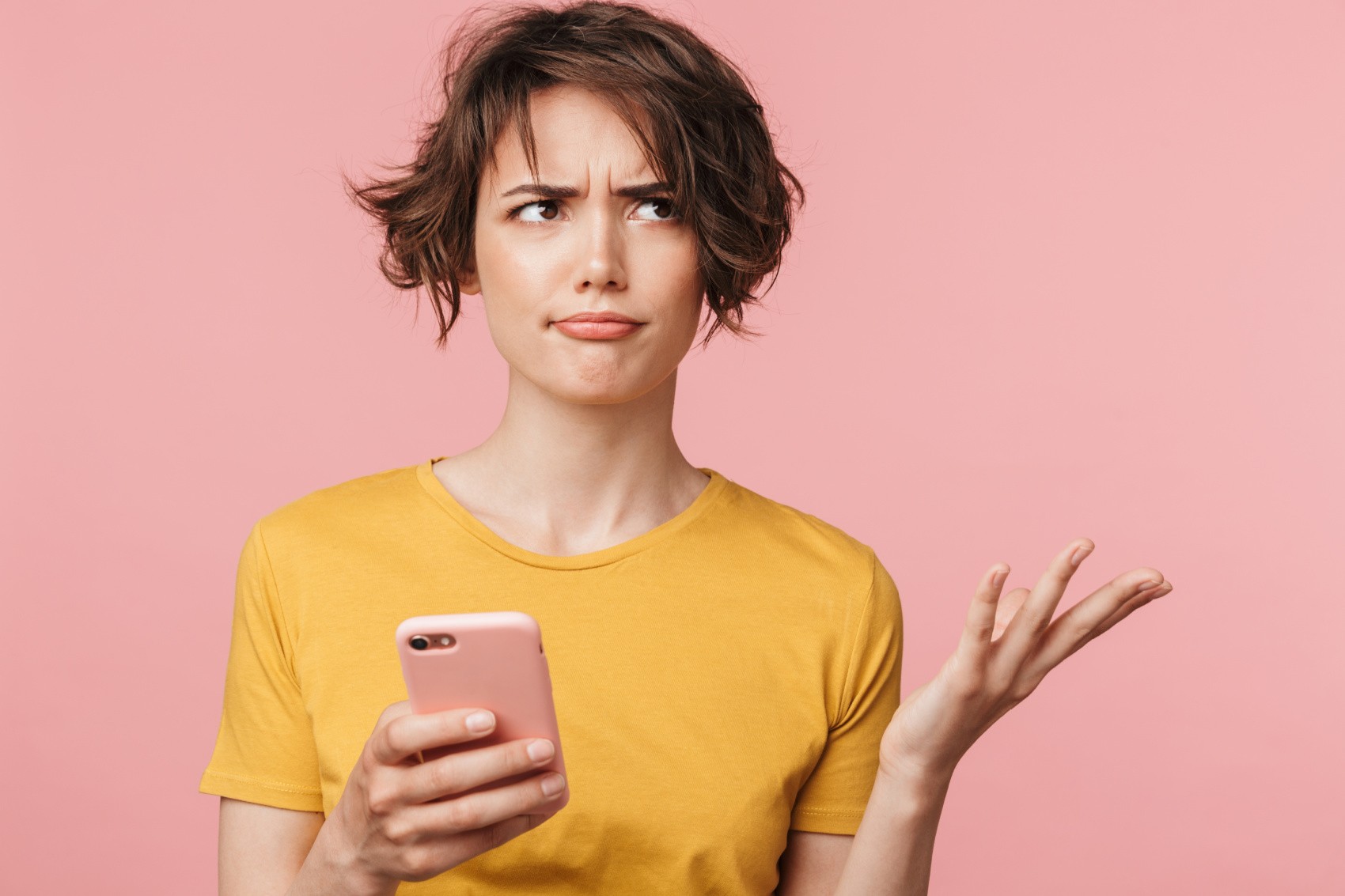eSIM vs. physical SIM card: Explained without tech jargon